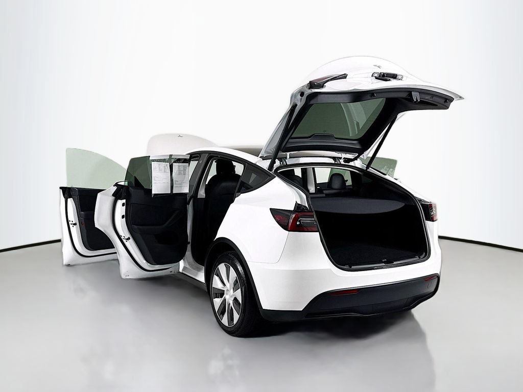 Used 2023 Tesla Model Y Long Range AWD/4WD image 34