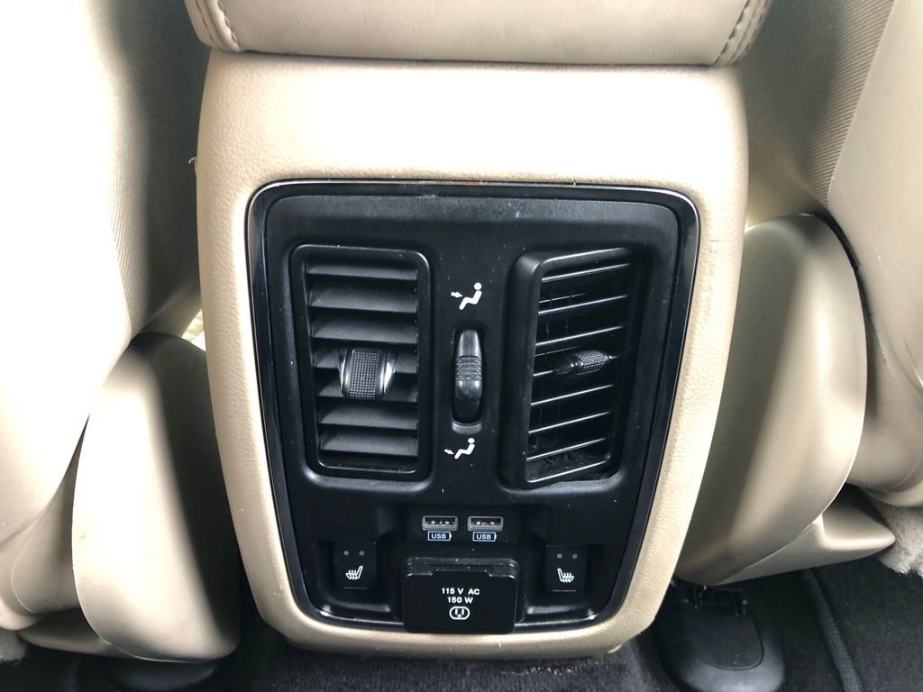 Used 2018 Jeep Grand Cherokee Limited AWD/4WD image 27