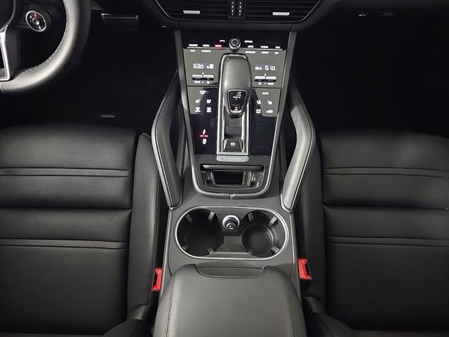 Certified 2021 Porsche Cayenne GTS AWD/4WD image 22