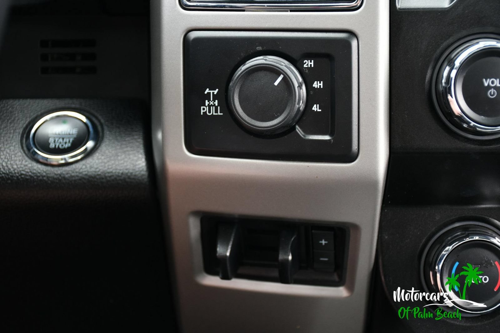 Used 2021 Ford F250 Lariat w/ Lariat Ultimate Package AWD/4WD image 56