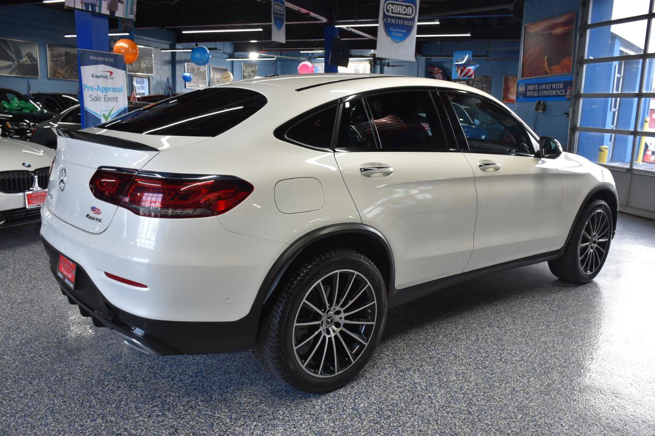 Used 2021 Mercedes-Benz GLC 300 4MATIC Coupe image 3