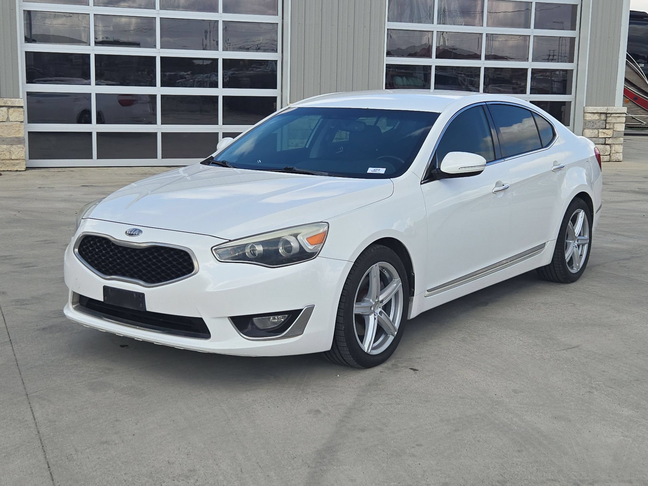 Used 2014 Kia Cadenza Premium FWD image 7