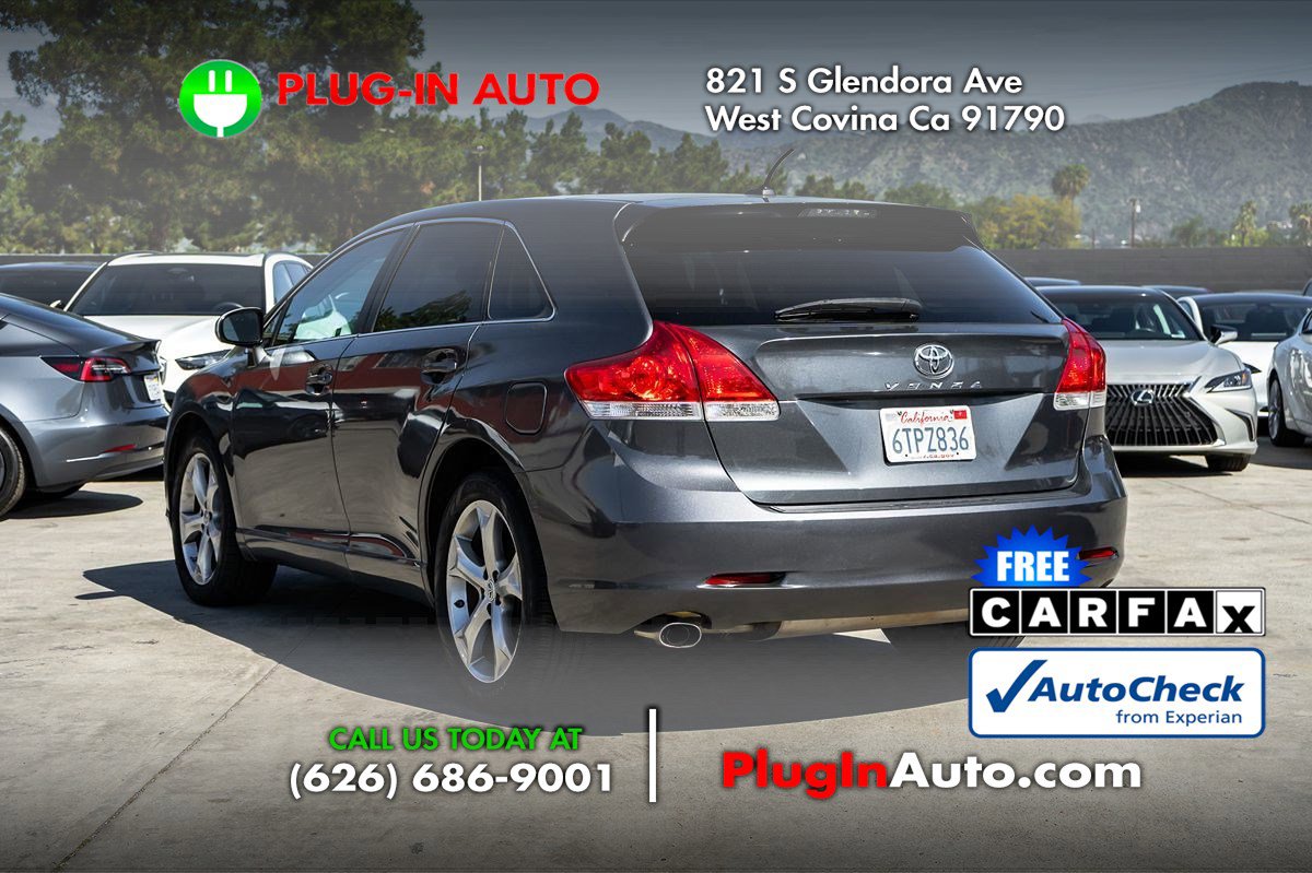Used 2011 Toyota Venza image 2