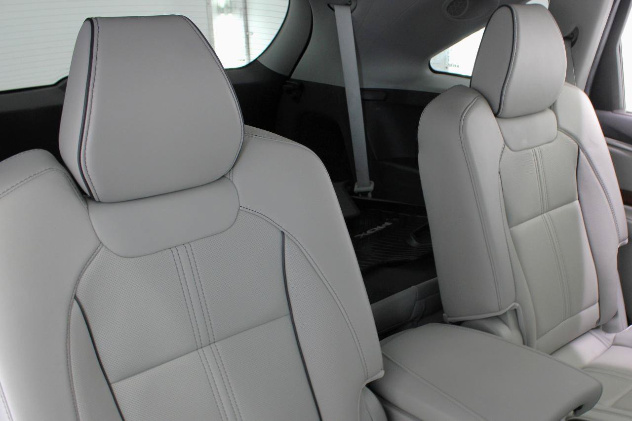 Used 2018 Acura MDX w/ Advance Package FWD image 46