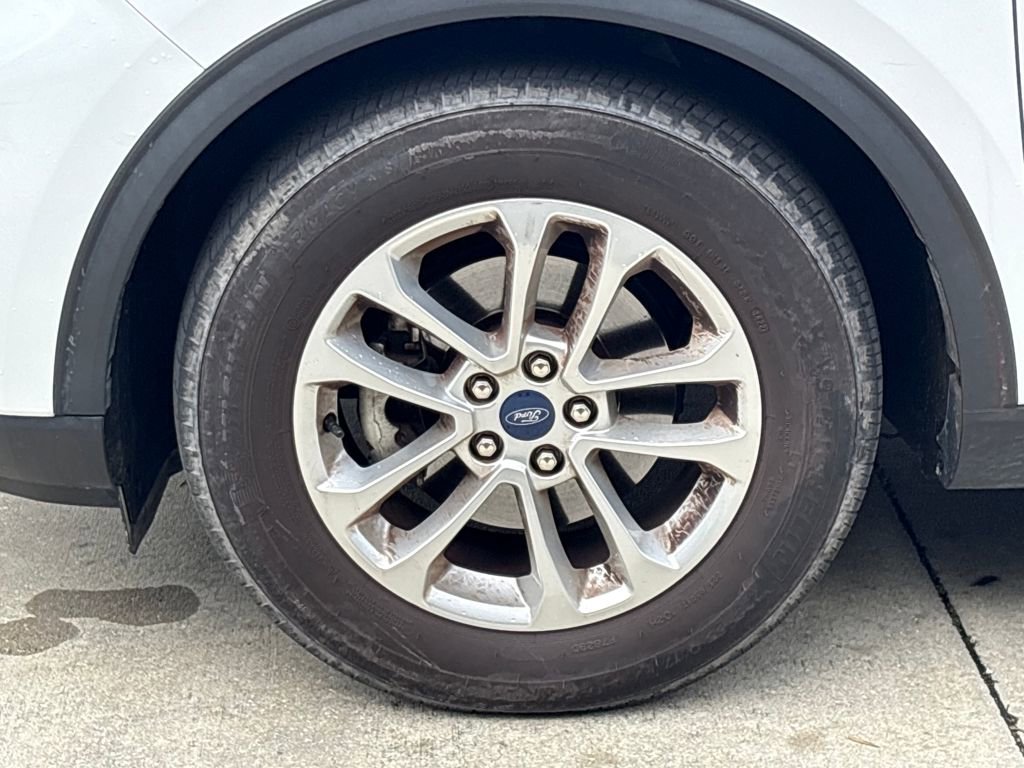 Used 2022 Ford Escape SE image 11