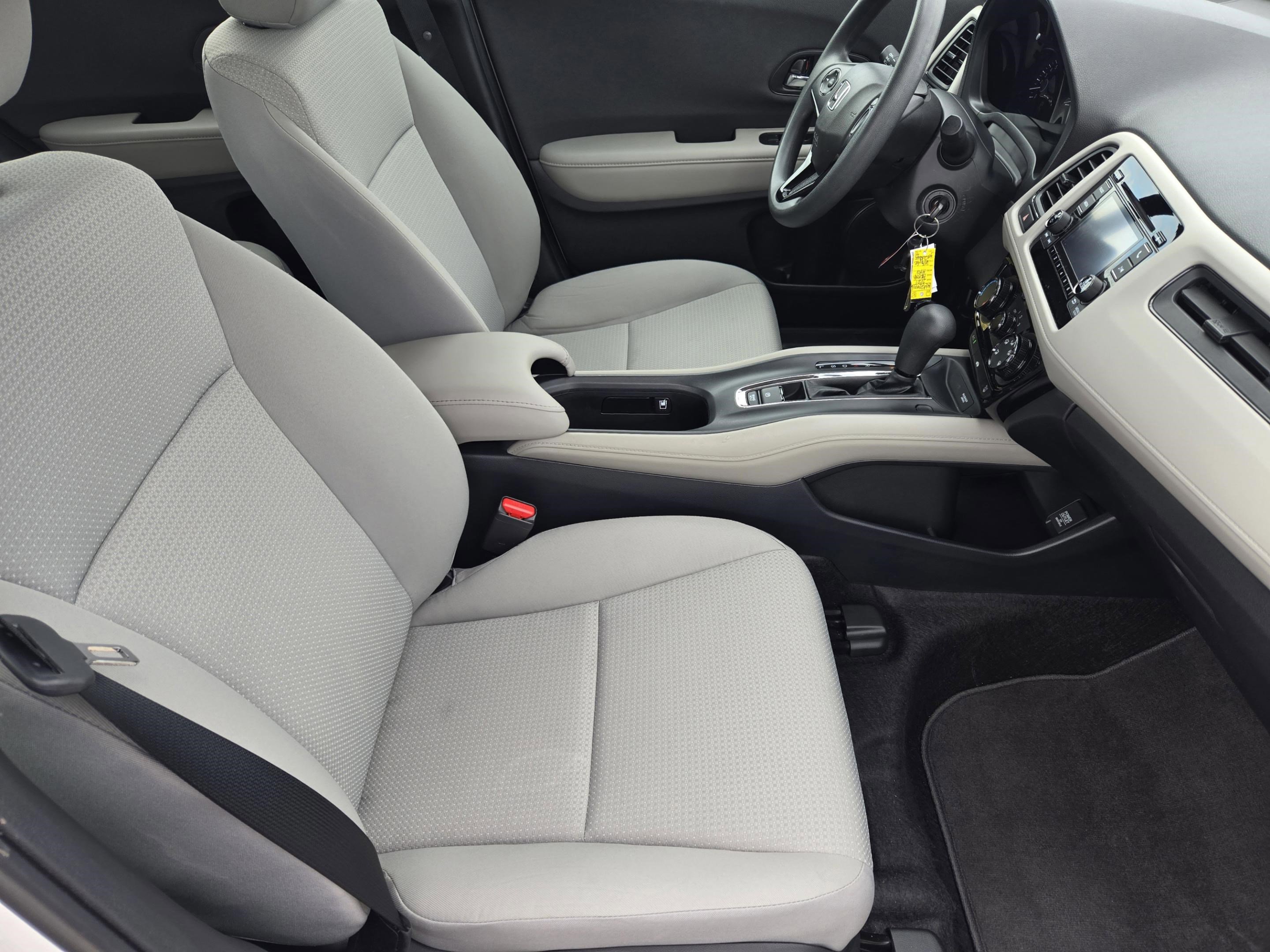 Used 2021 Honda HR-V LX image 7