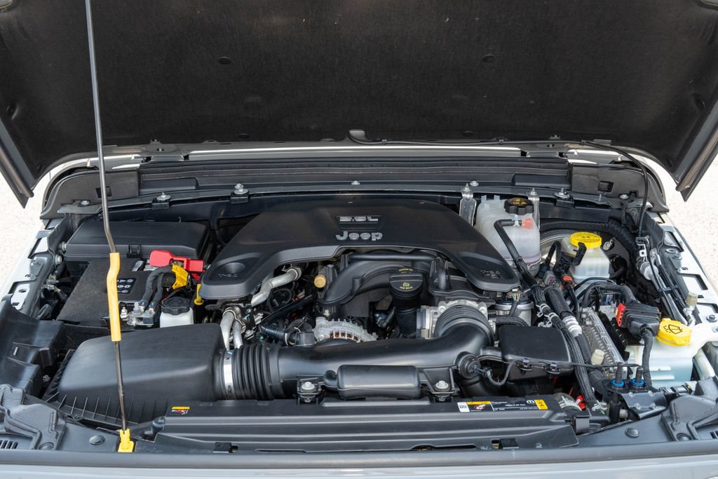 Used 2021 Jeep Wrangler Unlimited Sport AWD/4WD image 25