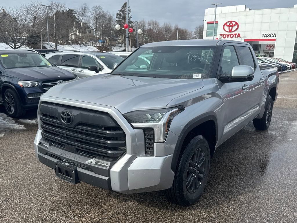 Used 2025 Toyota Tundra SR5 image 3
