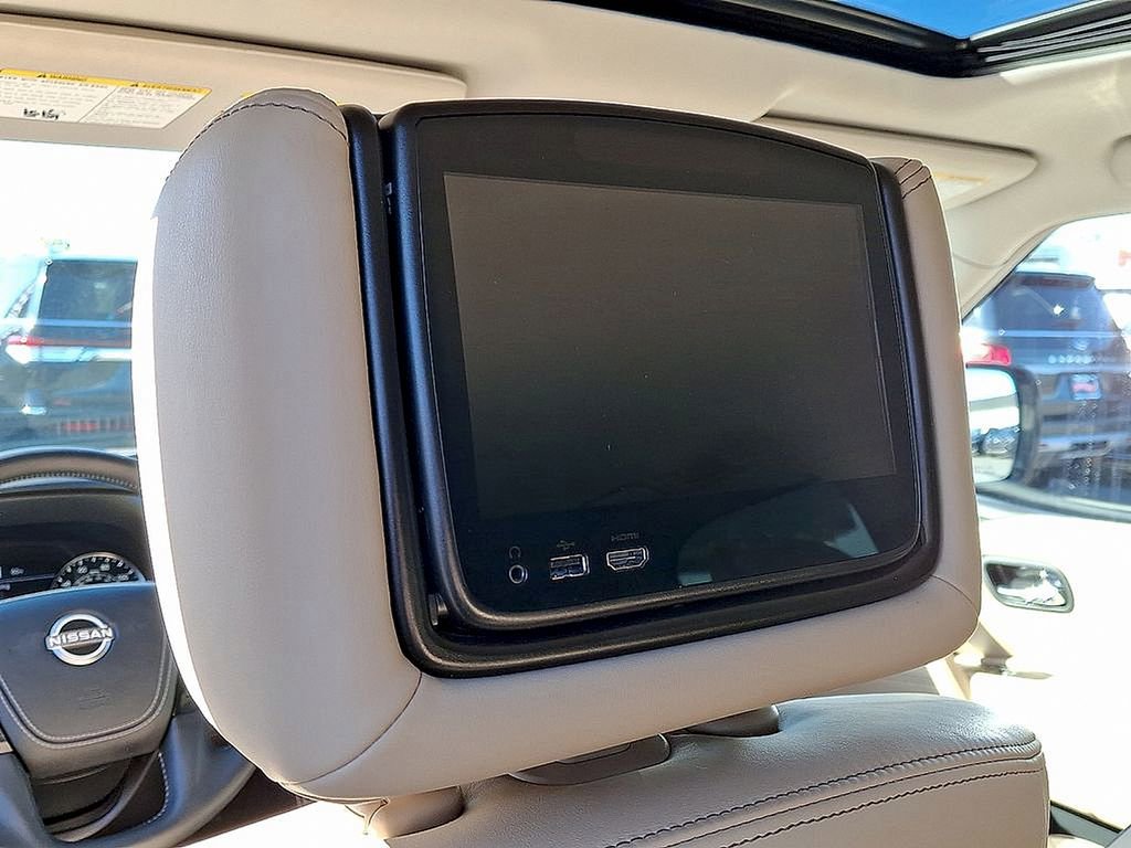 Used 2022 Nissan Armada Platinum w/ Captain's Chairs Package image 27