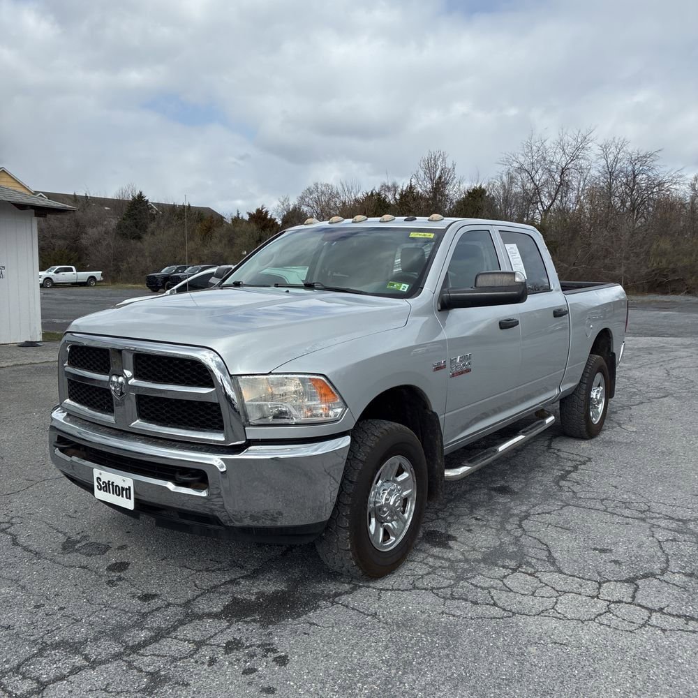 Used 2016 RAM 3500 Tradesman w/ Chrome Appearance Group image 2