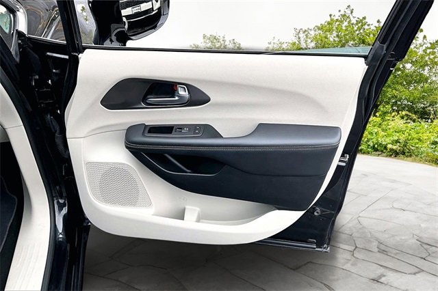 Used 2018 Honda Odyssey EX-L image 23