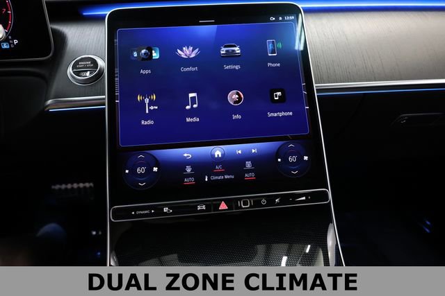 Used 2022 Mercedes-Benz S 580 4MATIC Sedan w/ AMG Line Package image 46