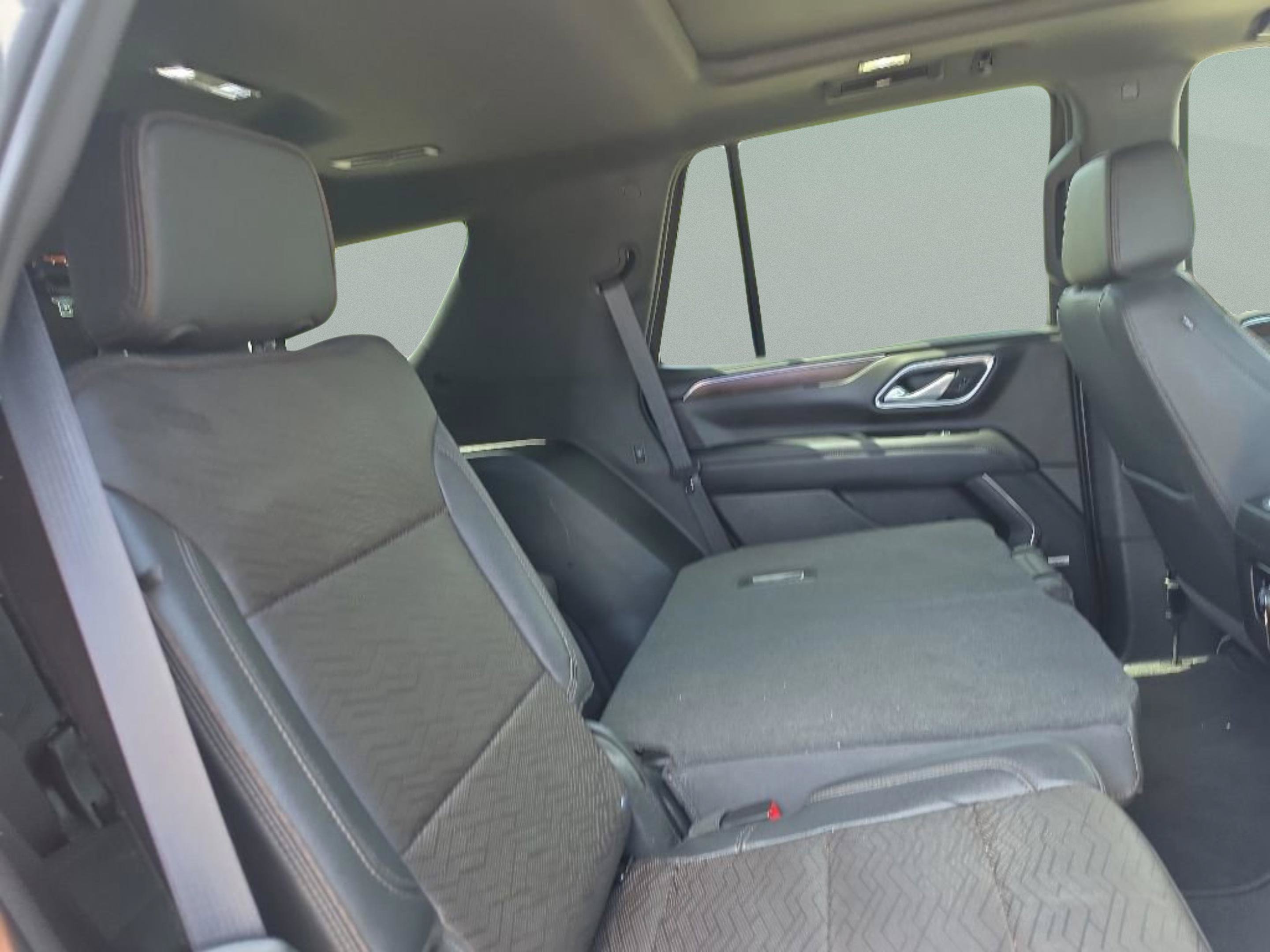 Used 2022 Chevrolet Tahoe High Country AWD/4WD image 27