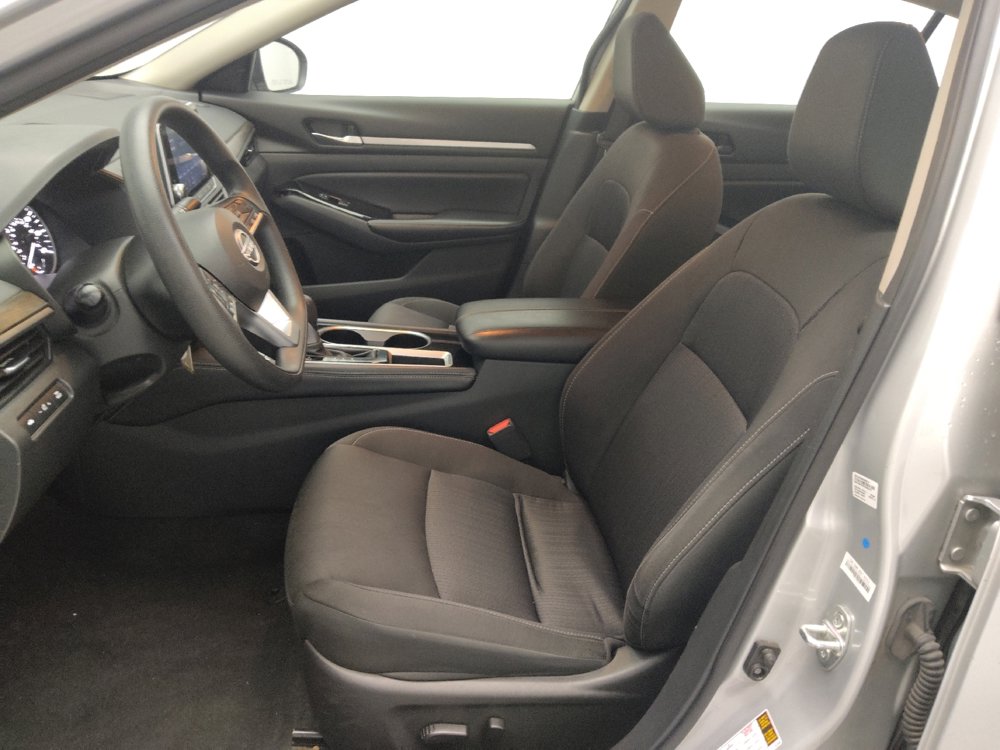 Used 2023 Nissan Altima 2.5 SV image 17
