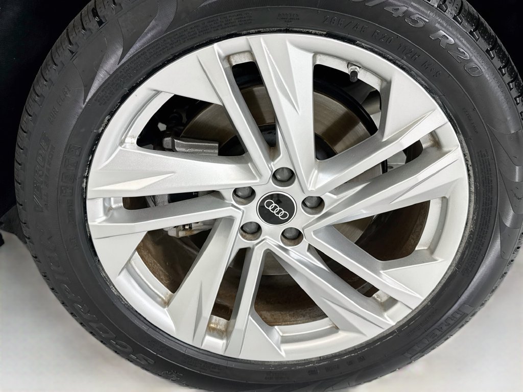Used 2023 Audi Q7 3.0T Premium Plus w/ Premium Plus Package AWD/4WD image 30