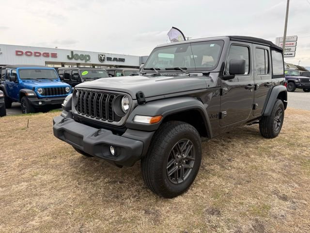Used 2024 Jeep Wrangler Sport S image 3