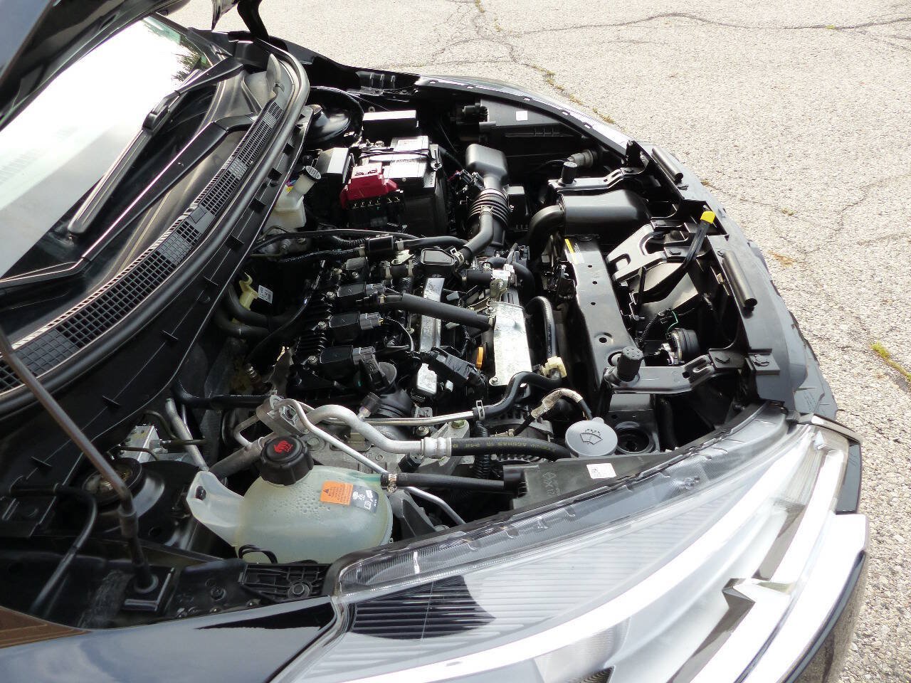 Used 2024 Nissan Kicks S FWD image 16
