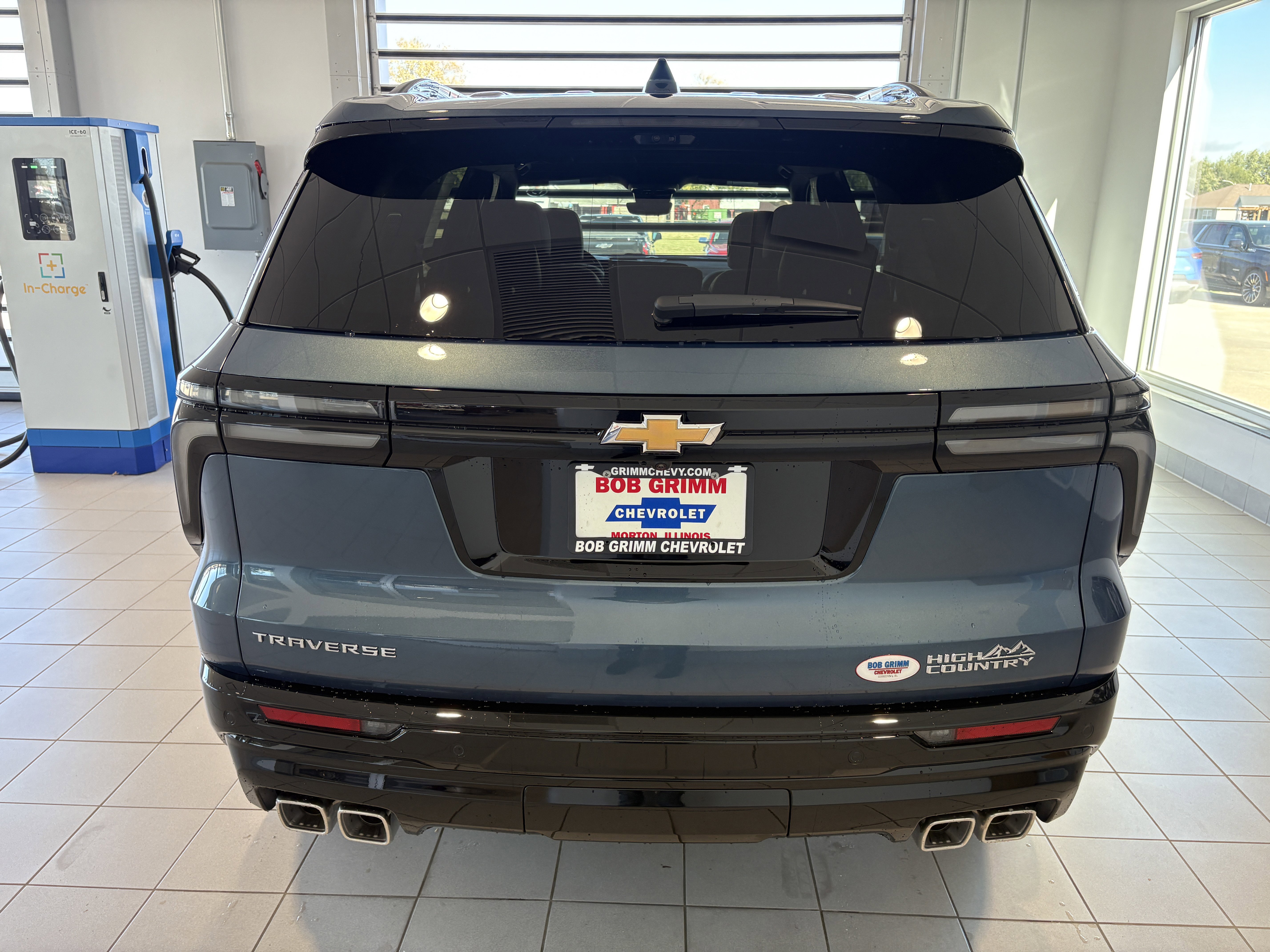 New 2026 Chevrolet Traverse High Country image 3