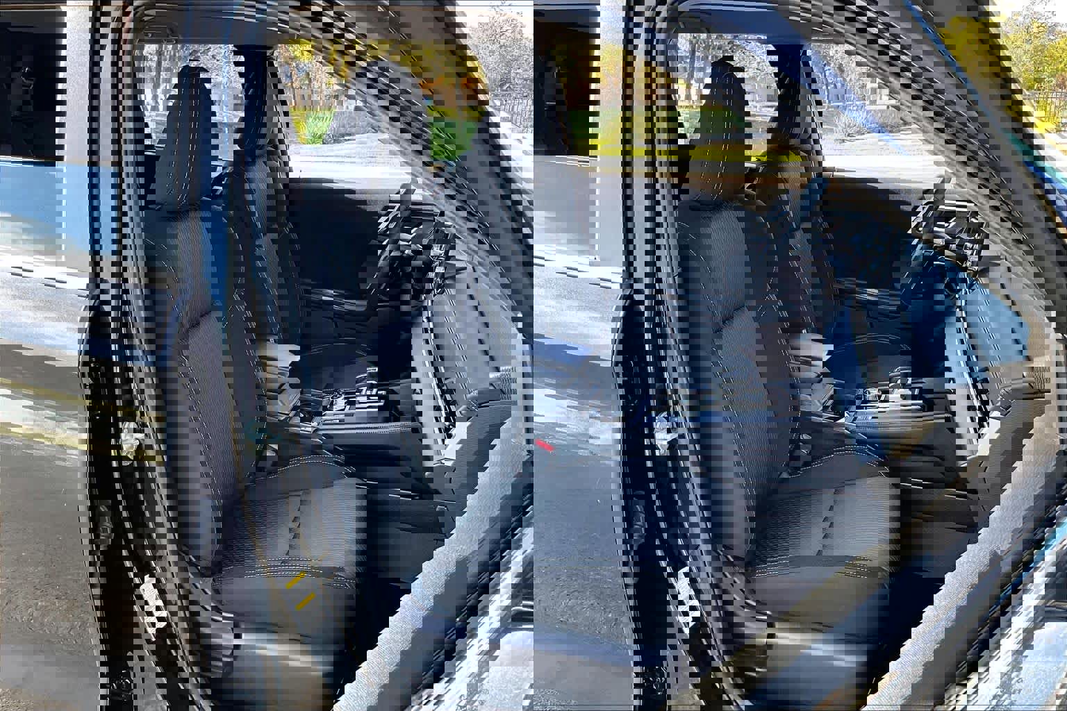 Used 2023 Mitsubishi Outlander ES image 8