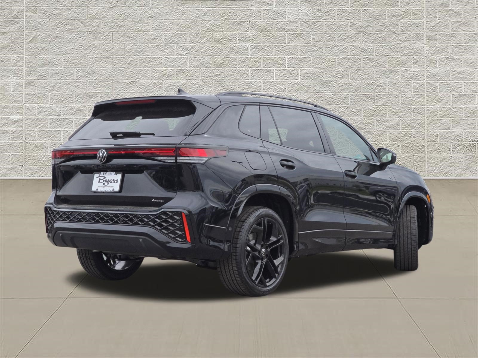 New 2026 Volkswagen Tiguan SE R-Line AWD/4WD image 7