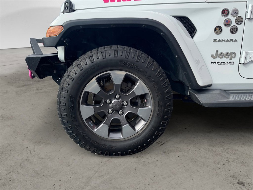 Used 2018 Jeep Wrangler Unlimited Sahara w/ Dual Top Group image 14