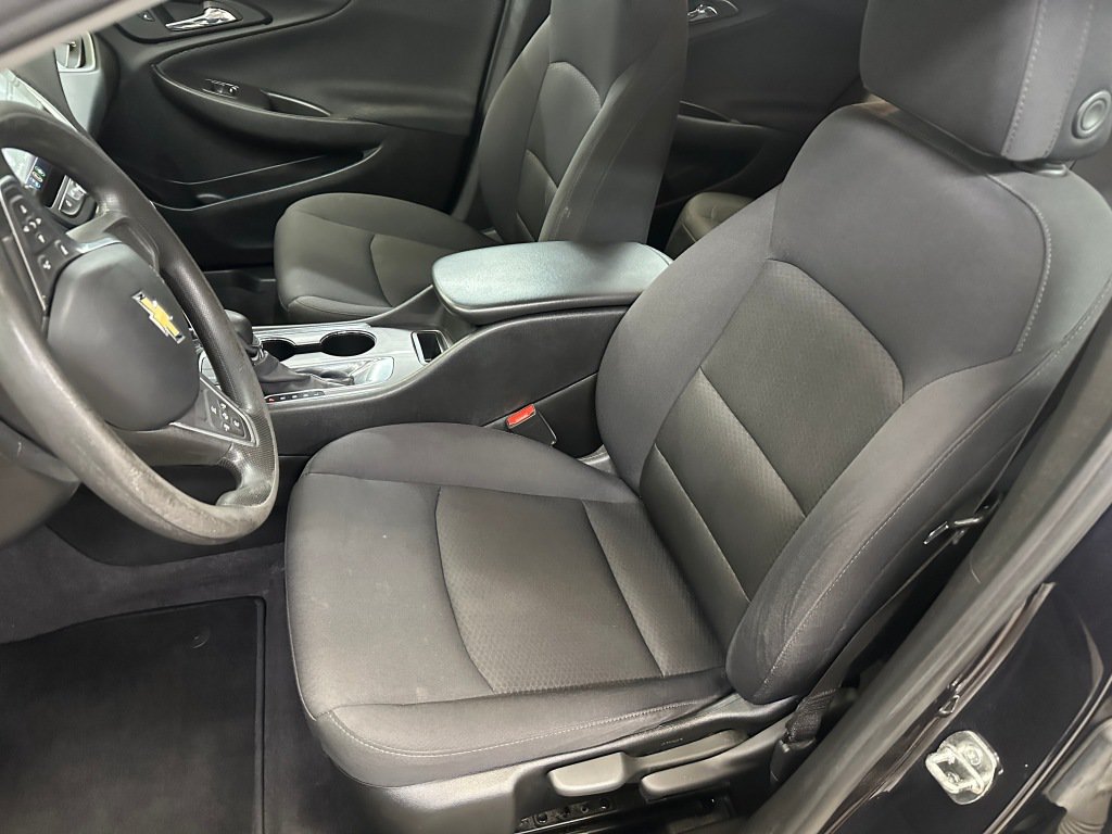 Used 2022 Chevrolet Malibu LS FWD image 5