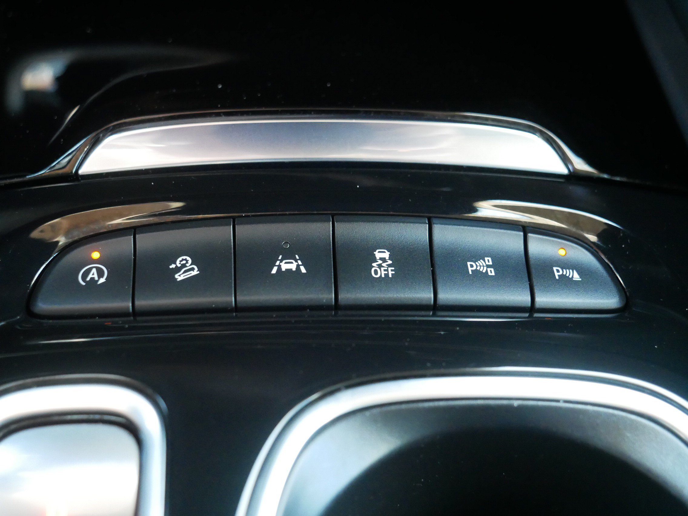 Used 2023 Buick Envision Avenir AWD/4WD image 31