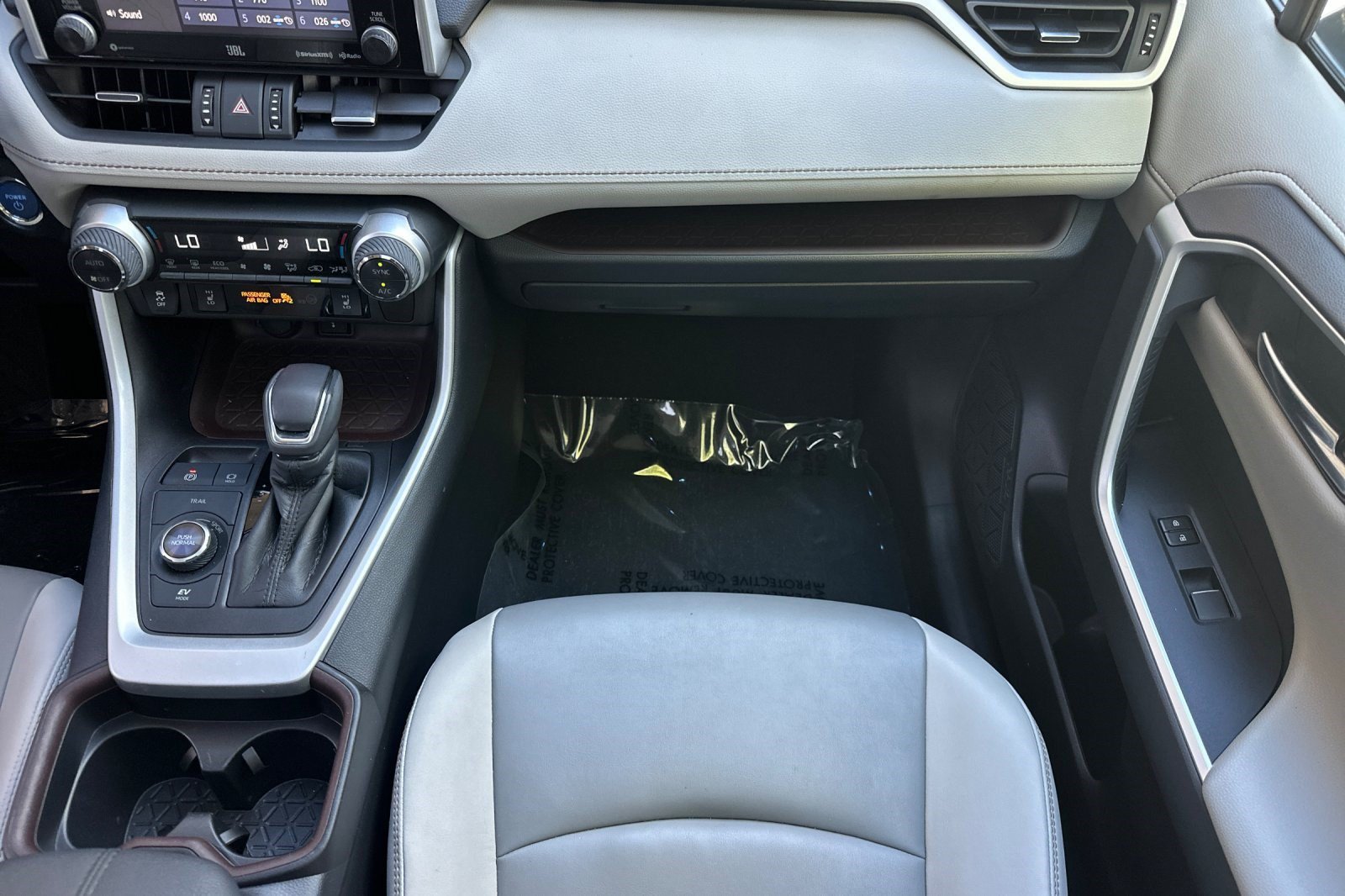 Used 2021 Toyota RAV4 Limited w/ Carpet Mat Package (TMS) AWD/4WD image 34