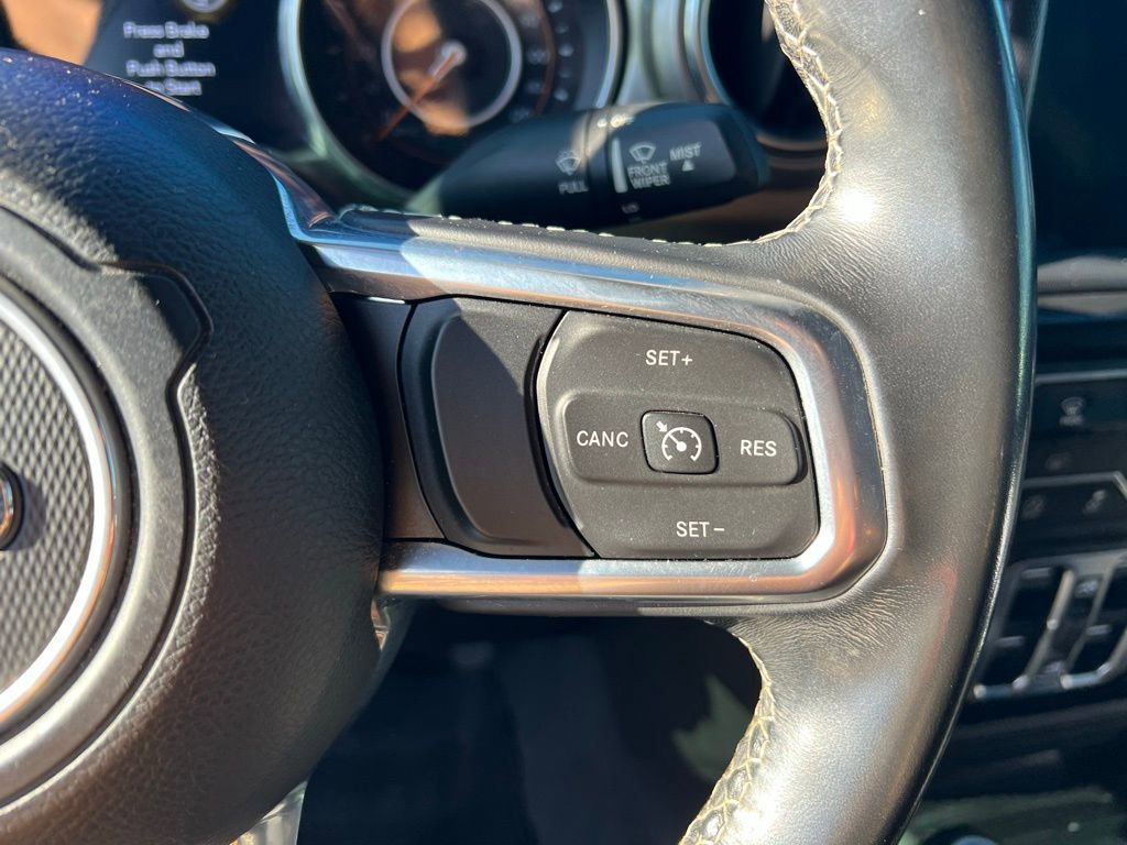 Used 2020 Jeep Wrangler Unlimited Sahara image 39