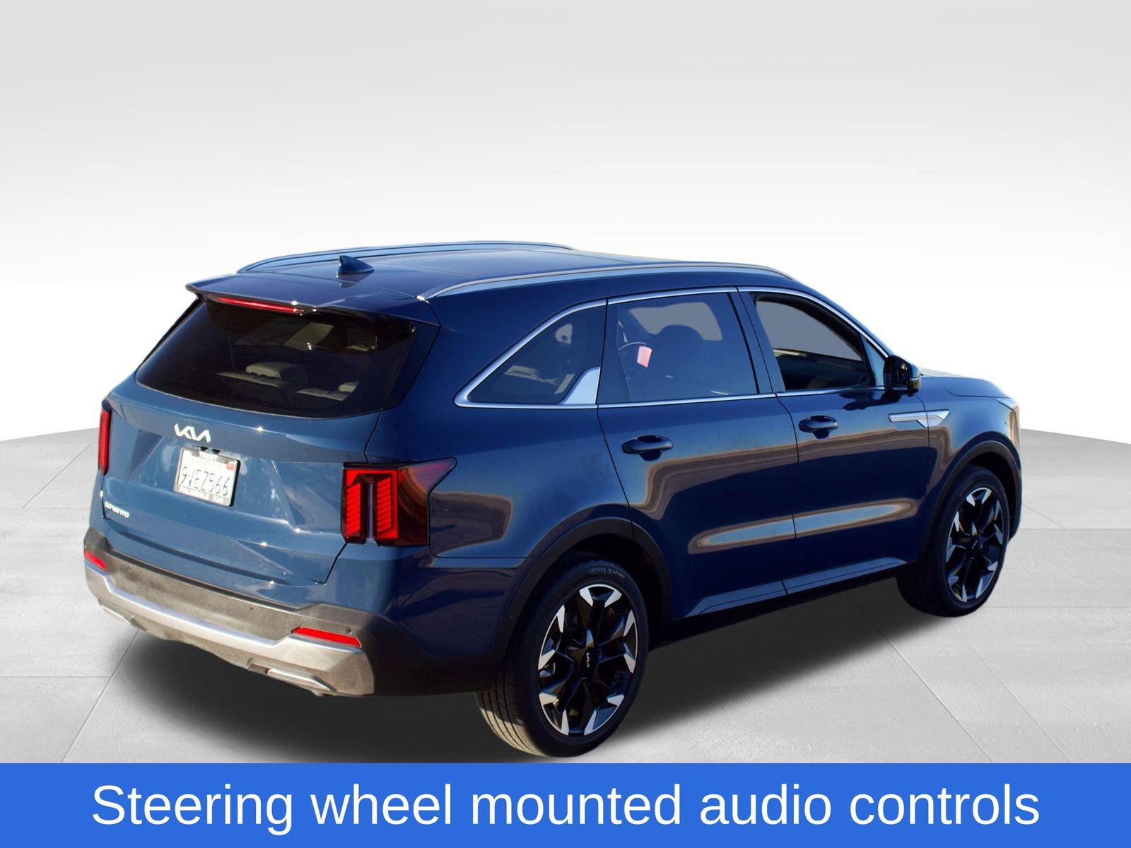 Used 2025 Kia Sorento SX FWD image 8