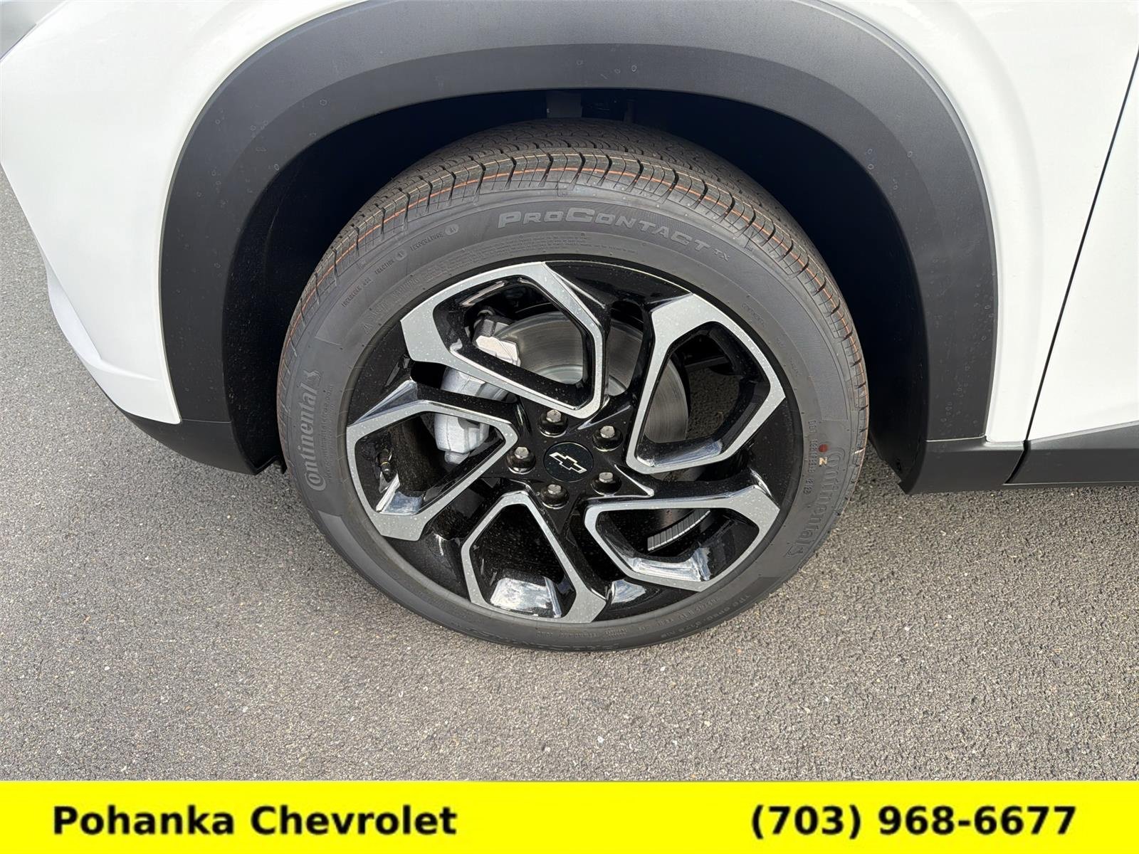 New 2026 Chevrolet Trax RS w/ Sunroof Package FWD image 28