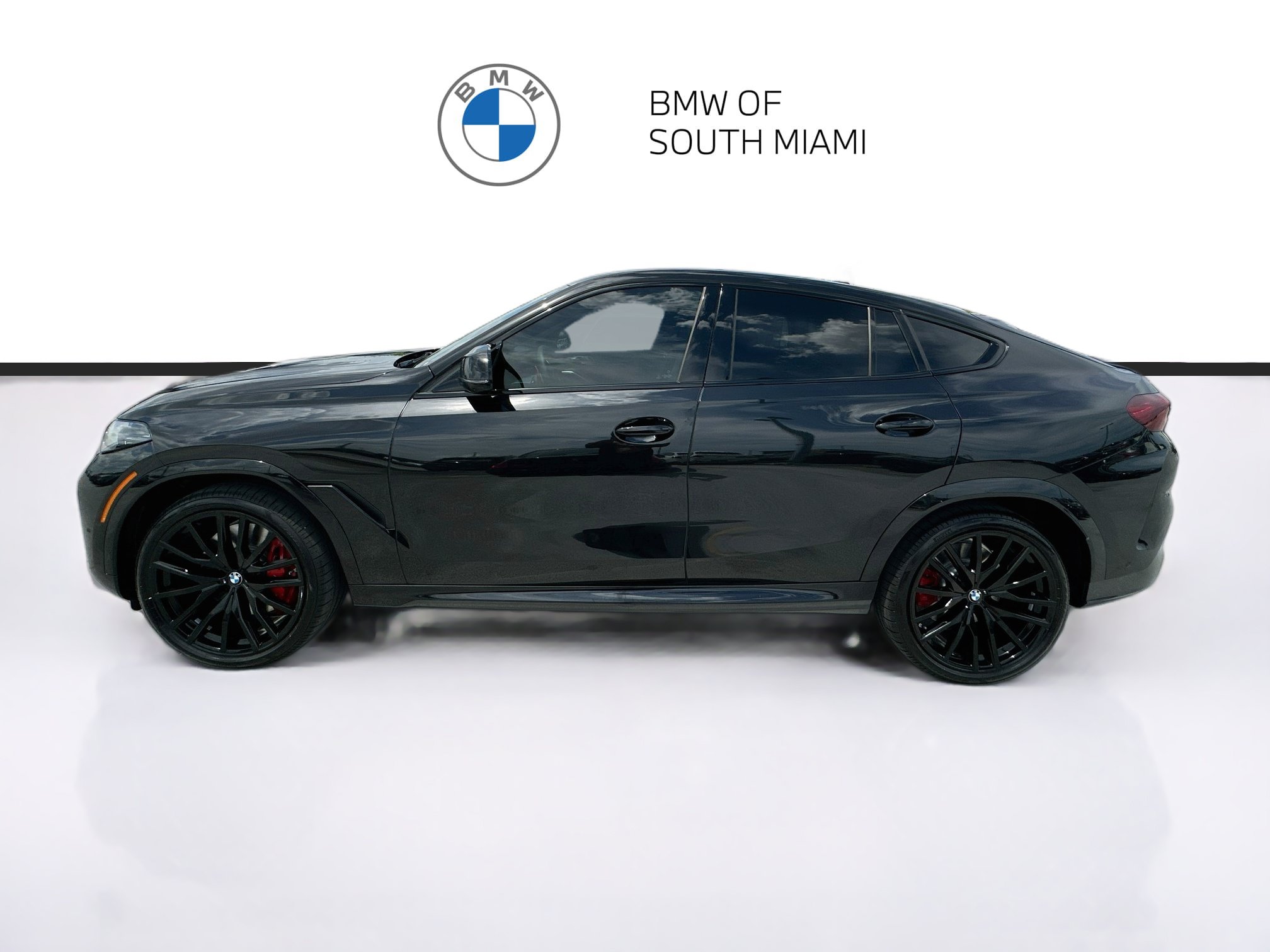 Used 2027 BMW X6 M60i AWD/4WD image 4