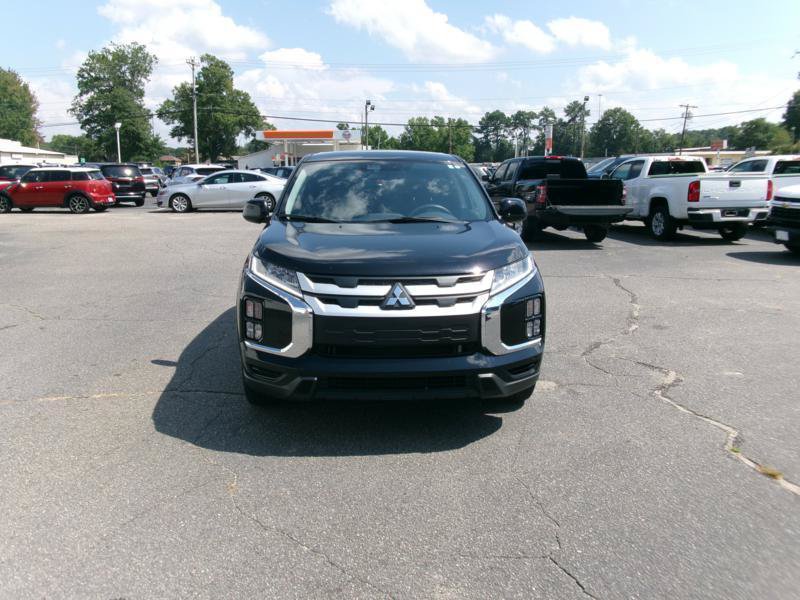Used 2025 Mitsubishi Outlander Sport ES AWD/4WD image 3