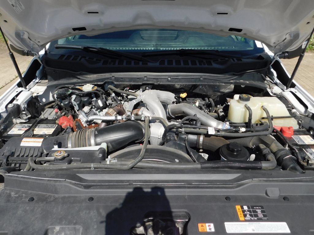 Used 2023 Ford F550 4x4 Regular Cab Super Duty image 19