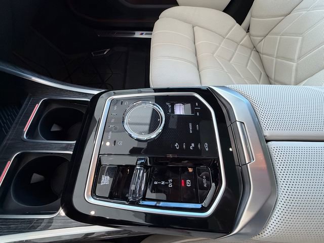 New 2026 BMW 740i xDrive w/ Executive Package image 33