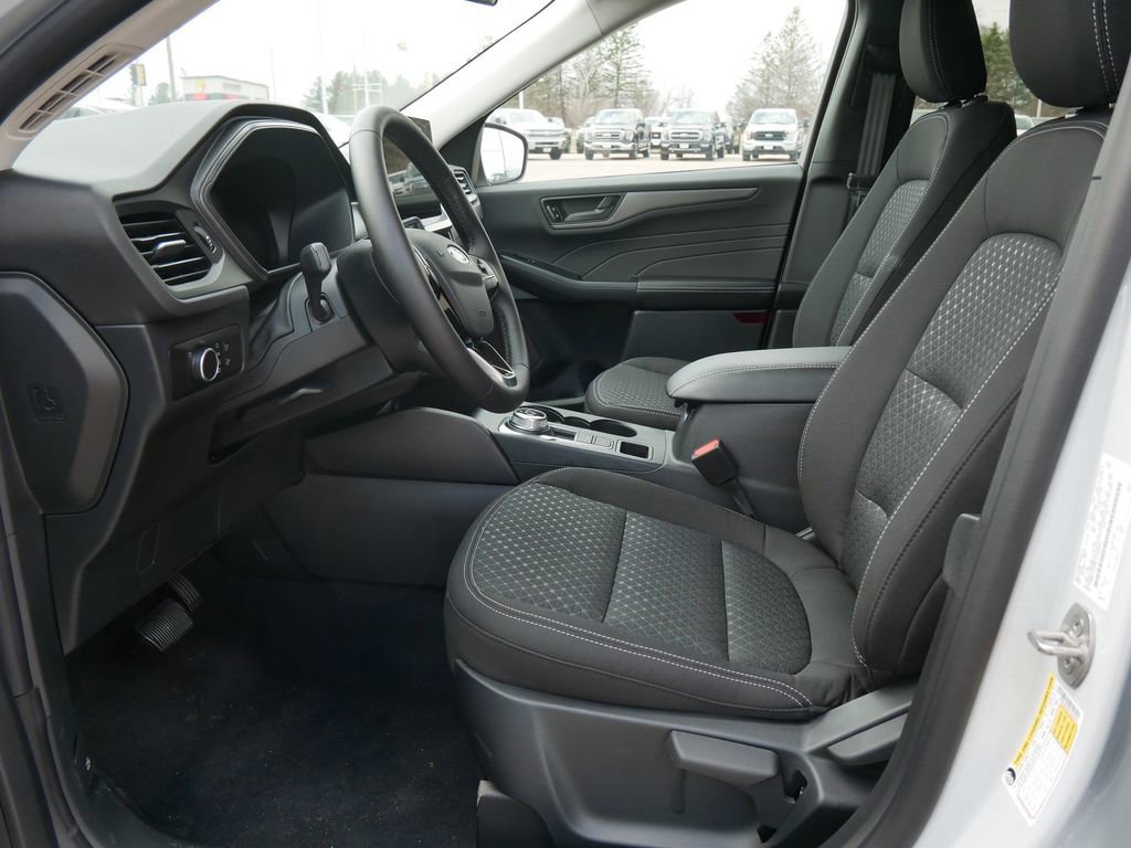 New 2026 Ford Escape Active w/ Tech Pack #1 AWD/4WD image 8