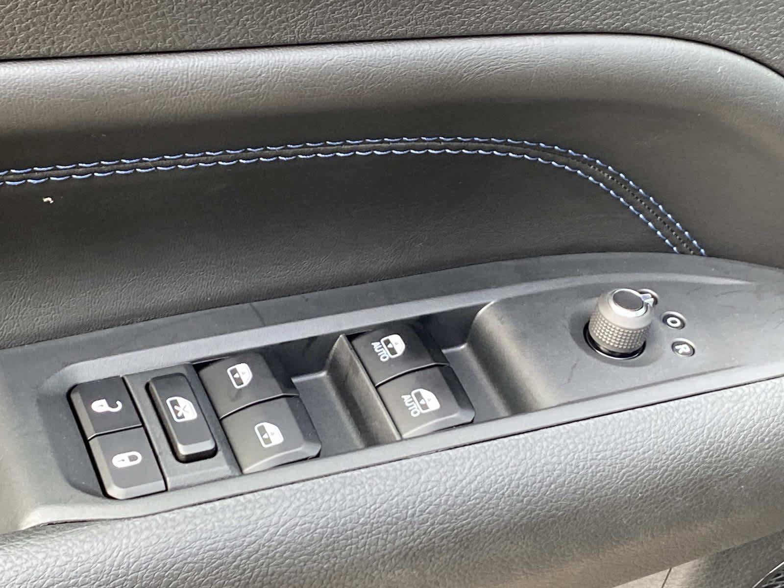 Used 2026 Jeep Compass Latitude AWD/4WD image 28