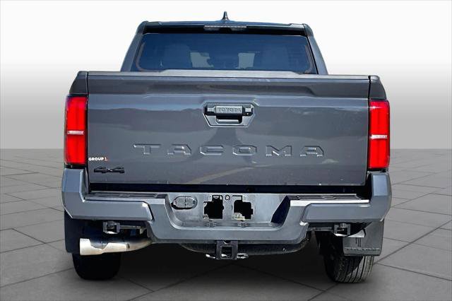 Certified 2025 Toyota Tacoma SR5 AWD/4WD image 5