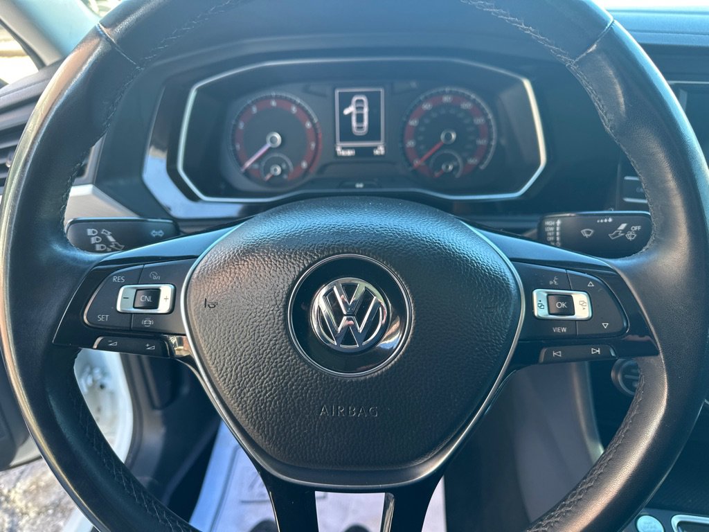 Used 2019 Volkswagen Jetta SE w/ Cold Weather Package image 24