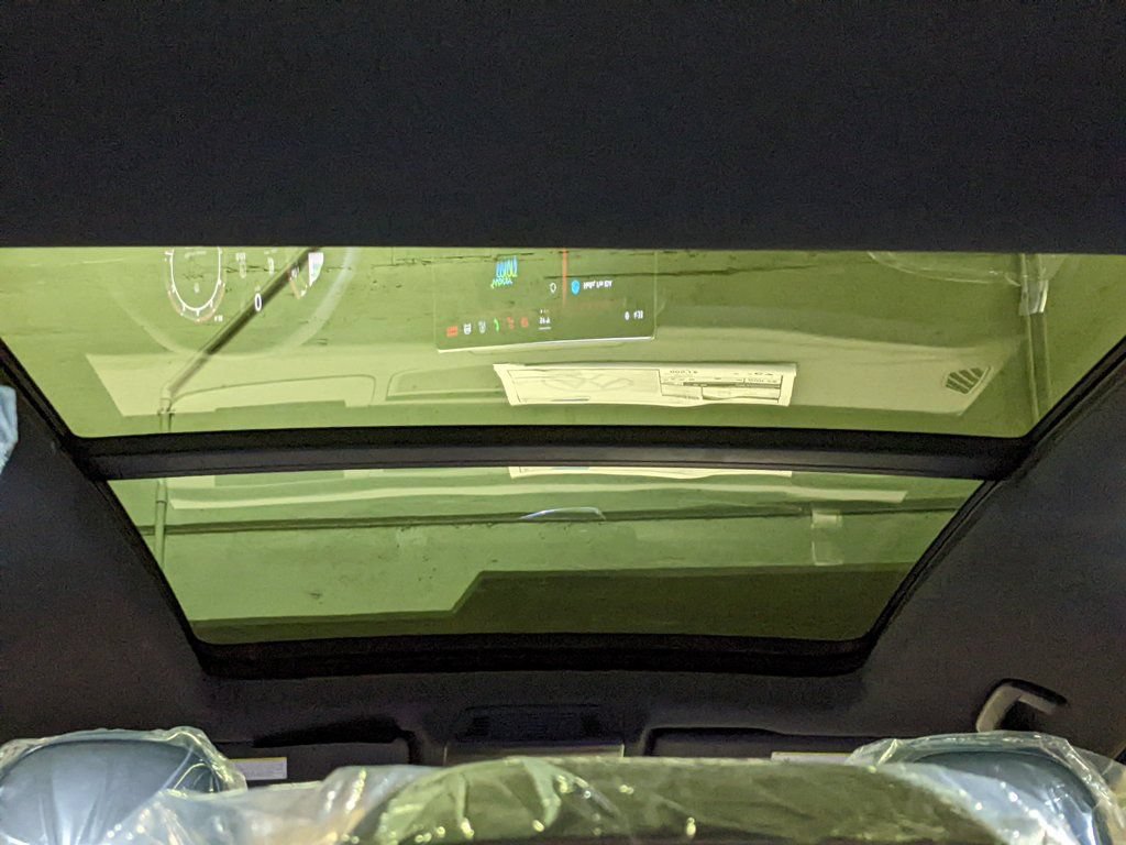 New 2026 Volkswagen Tiguan SE R-Line FWD image 13