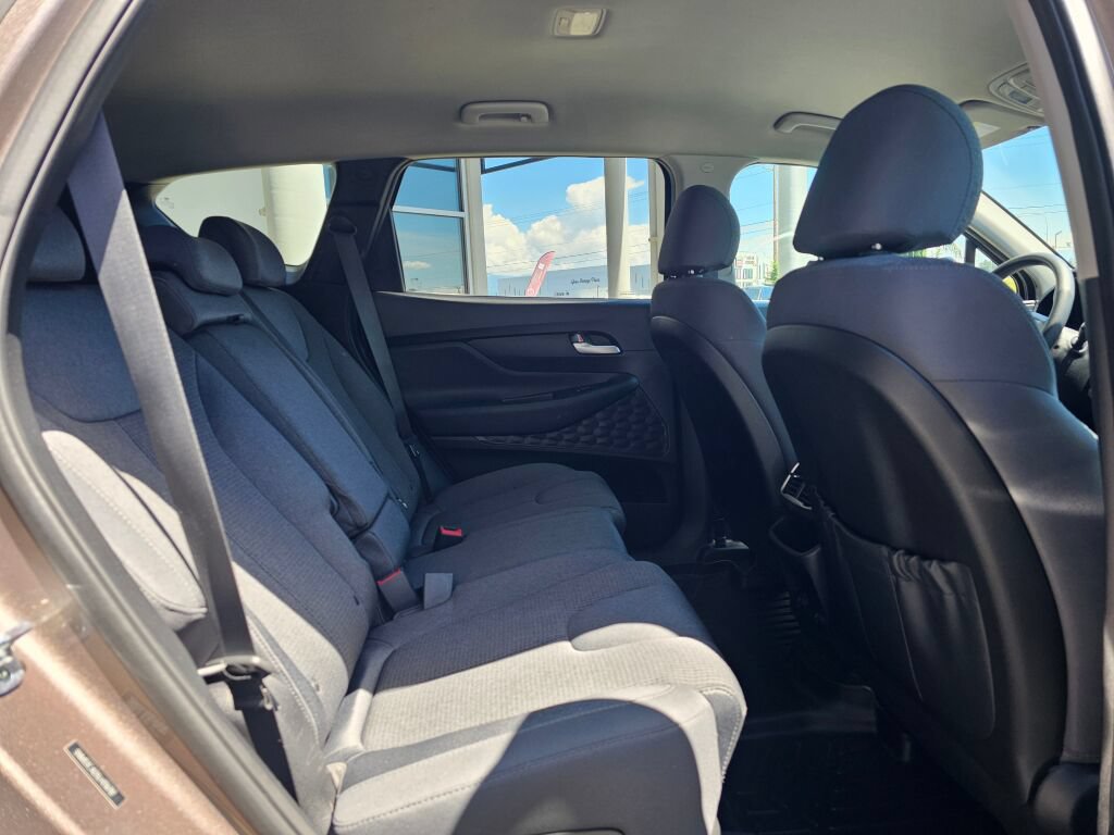 Used 2020 Hyundai Santa Fe SEL AWD/4WD image 13