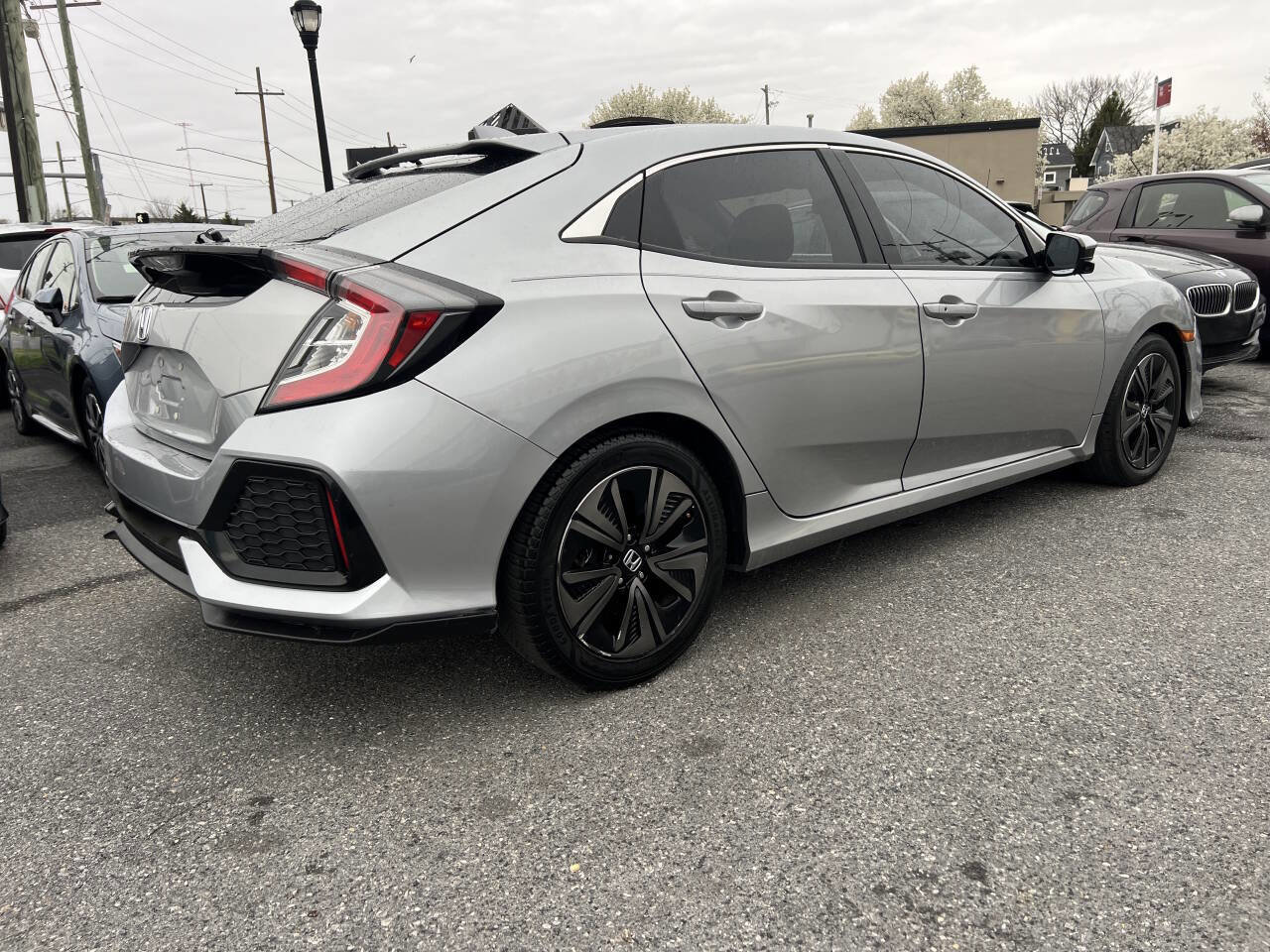 Used 2017 Honda Civic EX-L image 2