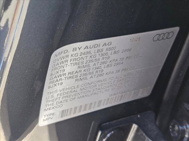 Used 2025 Audi Q5 Premium w/ Convenience Package AWD/4WD image 25