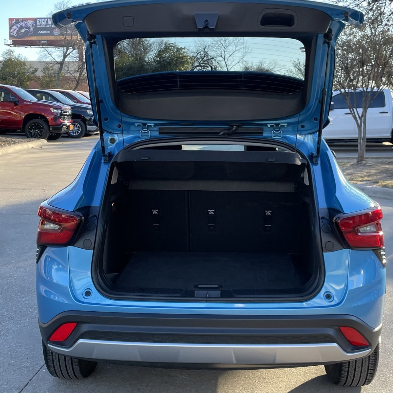 Used 2025 Chevrolet Trax LT image 25