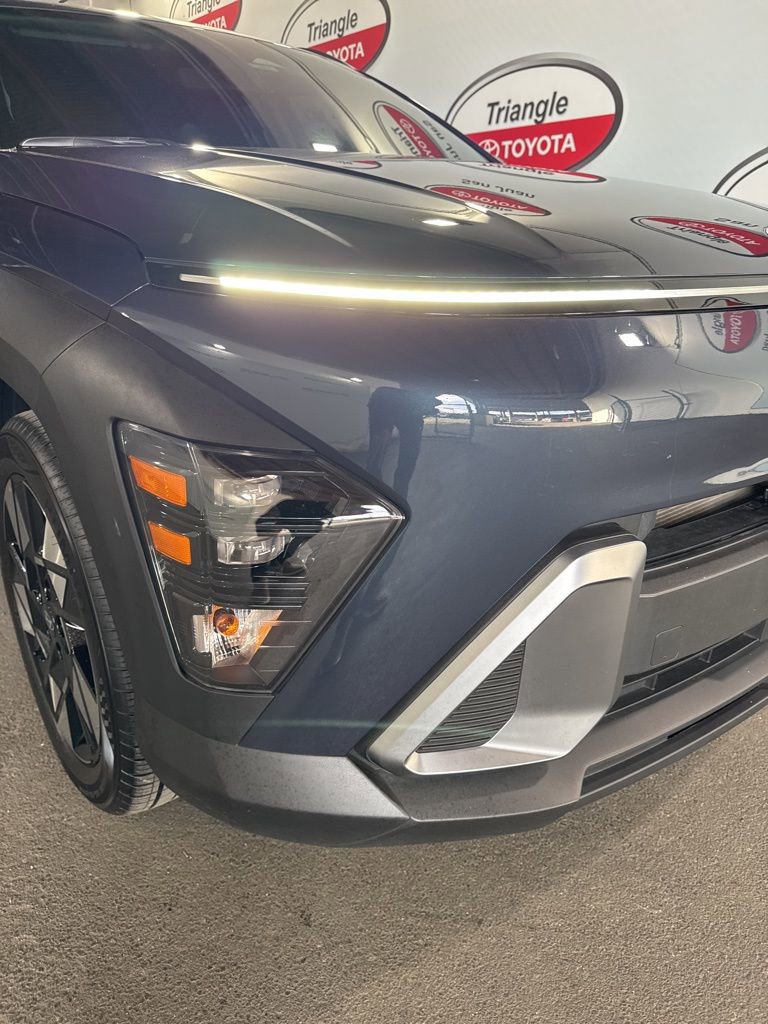 Used 2025 Hyundai Kona SEL FWD image 12