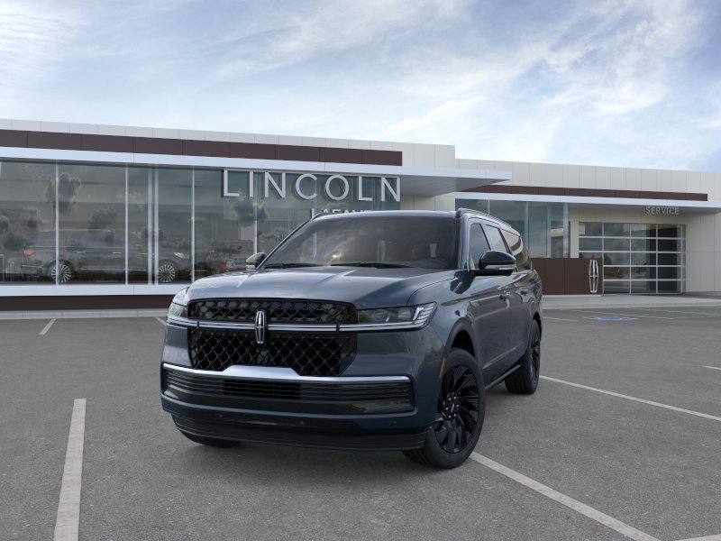 New 2026 Lincoln Navigator L Reserve w/ Jet Appearance Package image 2