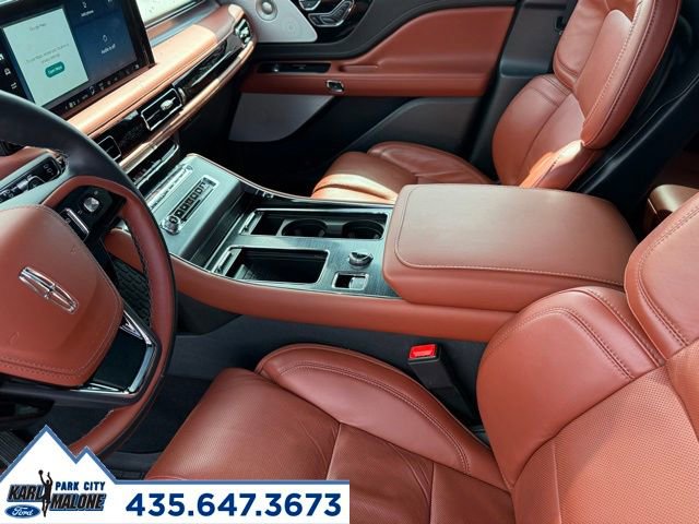 Used 2025 Lincoln Aviator Reserve w/ Equipment Group 201A image 23