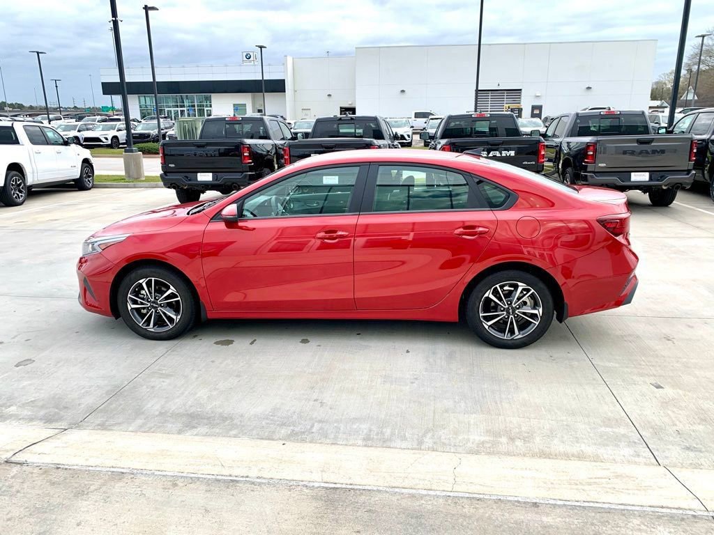 Used 2024 Kia Forte LXS w/ LXS Technology Package image 9