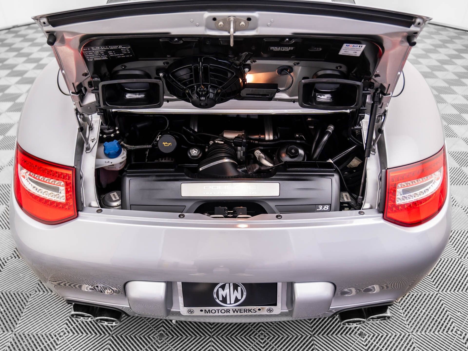 Used 2012 Porsche 911 Carrera S image 30