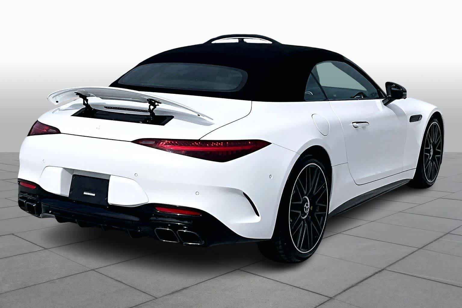 Used 2022 Mercedes-Benz SL 55 AMG 4MATIC image 12